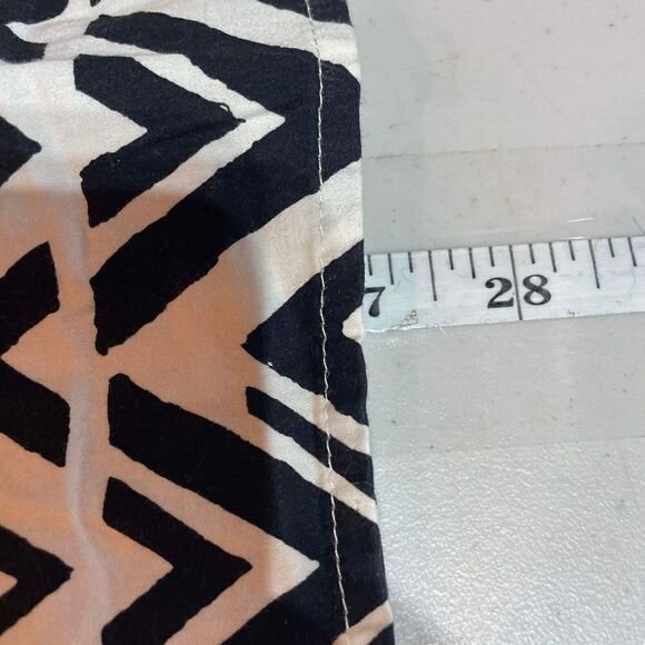 Hatley Womens Tie Front Geometric Print 3/4 Sleeve Blouse Black White Size Large - Picture 9 of 9